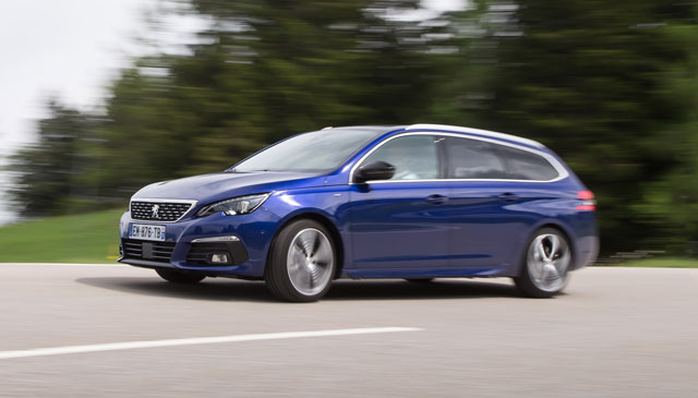 Photo PEUGEOT 308 (II) GT Puretech 225 ch 