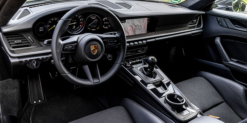 porsche 911 992 gt3 touring intérieur