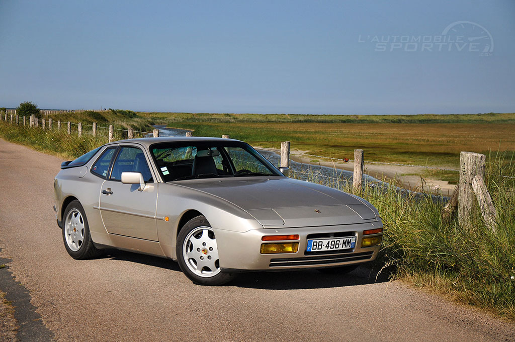 porsche 944 s2