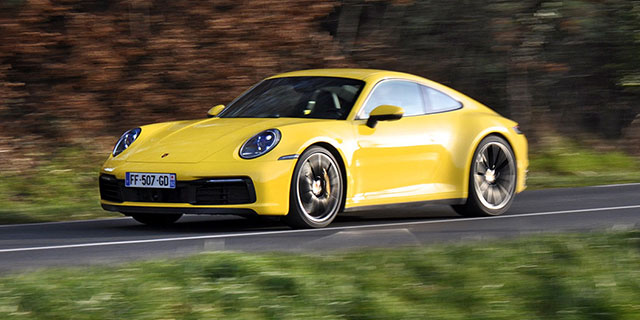 Photo PORSCHE 911 (992) Carrera 4S 