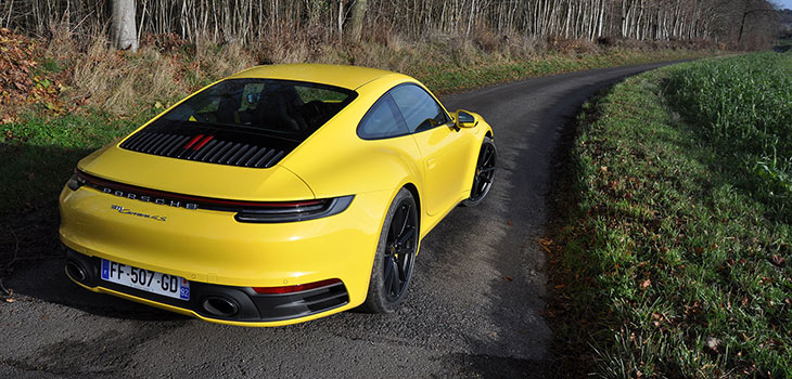 porsche 911 992 carrera 4s arriere