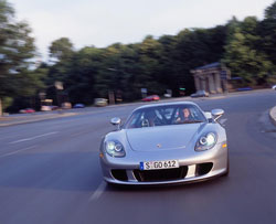 performances porsche carrera gt