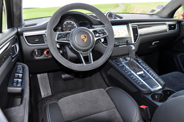 interieur porsche macan turbo performance pack