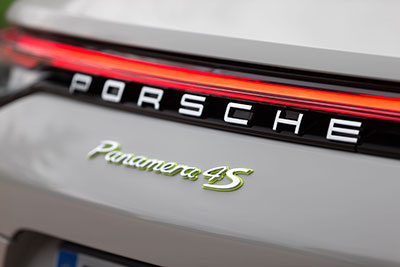 logo porsche panamera 4s e-hybrid 2020 phase 2 restylage