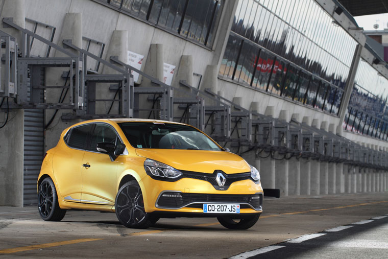 RENAULT CLIO (4) RS 200 EDC (2013-) - ESSAI