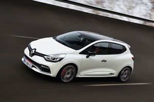 clio 4 rs trophy 220