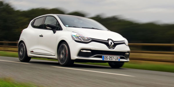 Photo RENAULT CLIO (4) RS 220 Trophy 