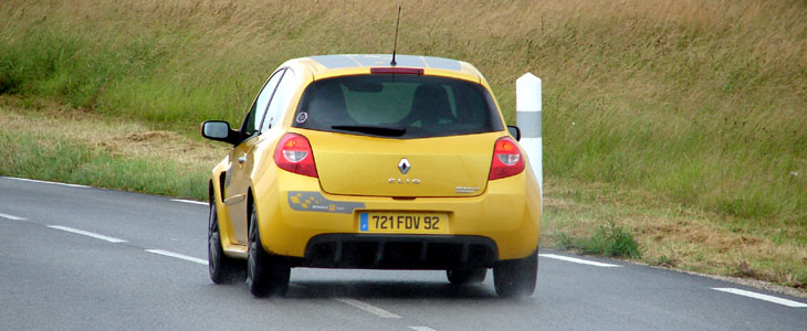 RENAULT CLIO (3) RS F1 Team R27 (2007-) - ESSAI