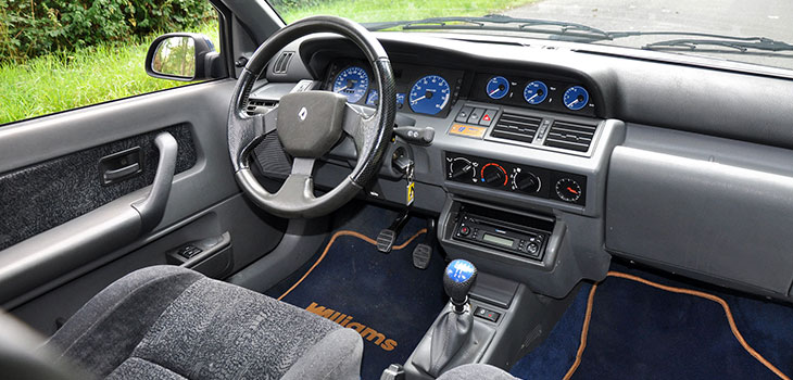 interieur clio williams