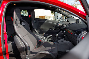 renault megane rs 275 interieur baquets recaro