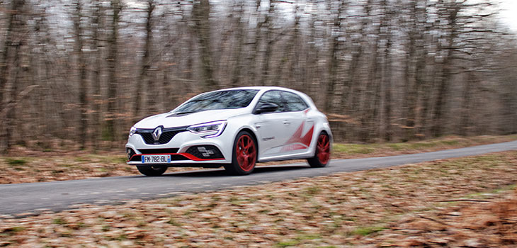 essai renault megane 4 rs trophy-r 300 ch pack carbon-ceramic record