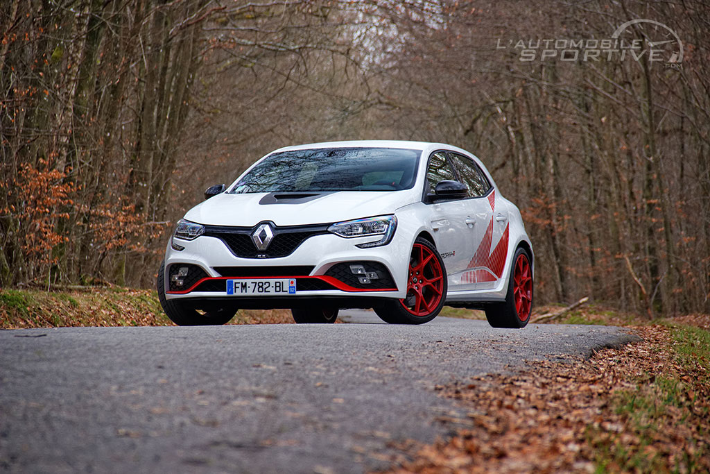 renault sport megane 4 rs trophy-r pack carbon-ceramic record 2019