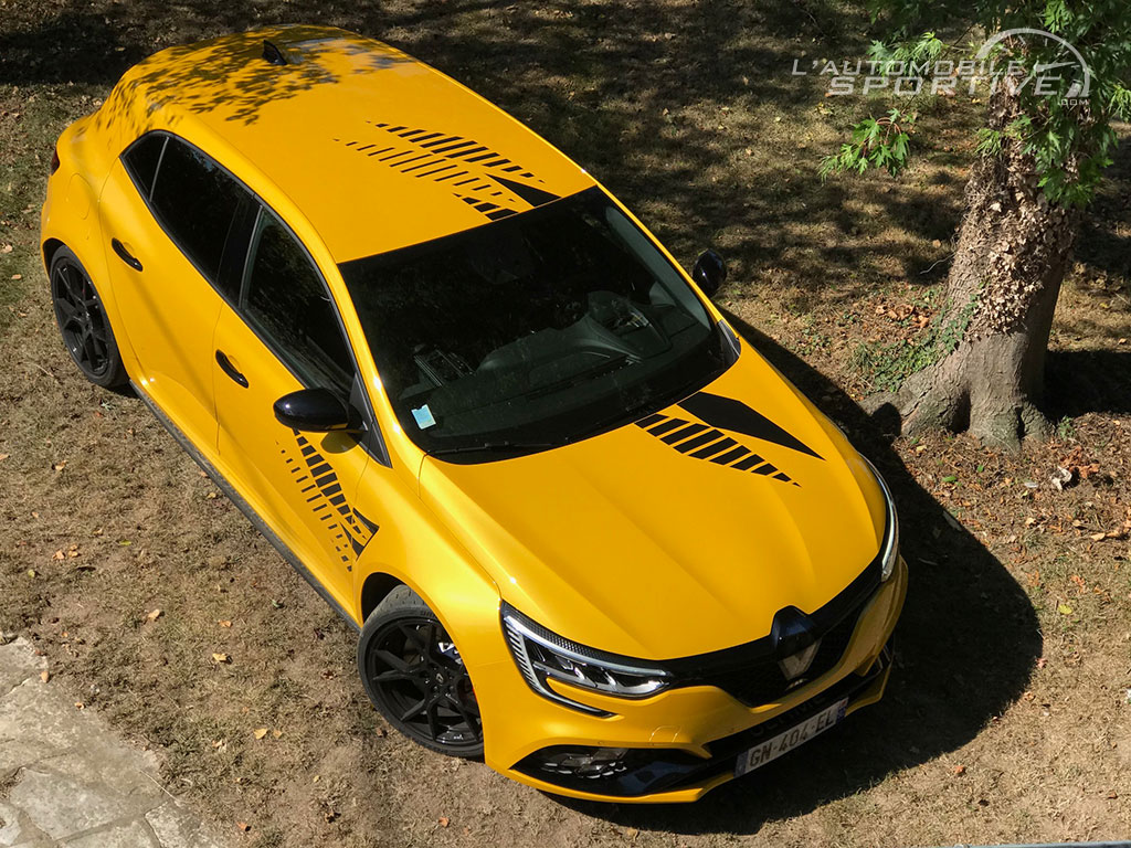 Renault Mégane RS Ultime (2023). Premières images de la dernière compacte  sportive