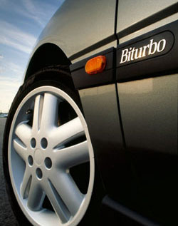 logo biturbo renault safrane et jantes