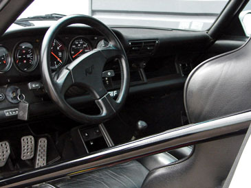 interieur ruf ctr1