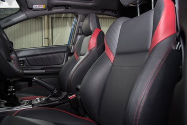 interieur subaru wrx sti 2014