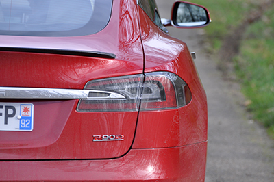fiche technique performances tesla model s p90d