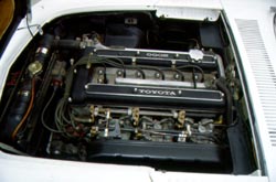 moteur toyota 2000 gt