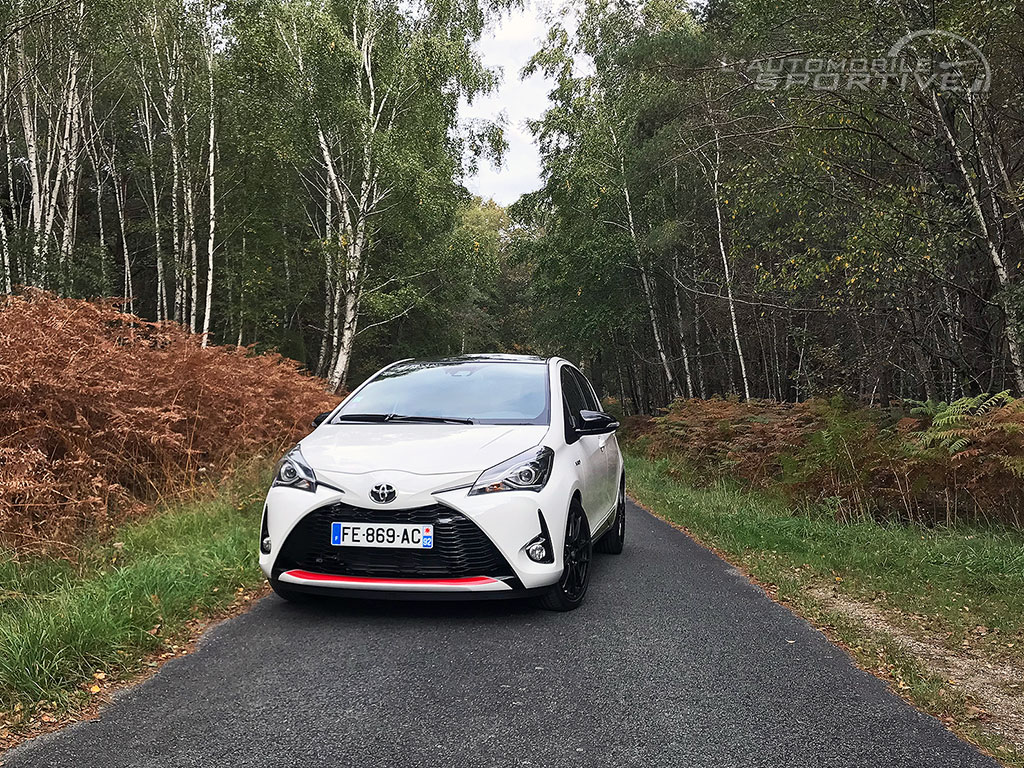 toyota yaris 100h gr sport 2018