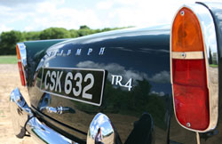 triumph tr4 logo arriere