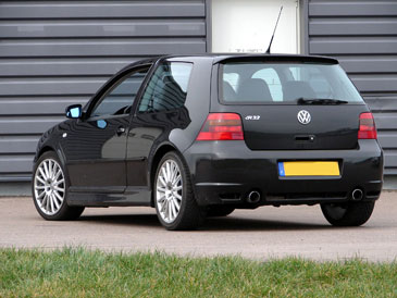 VW Golf IV R32 - En plein cœuRRRR  auto-illustré - le magazine automobile  suisse