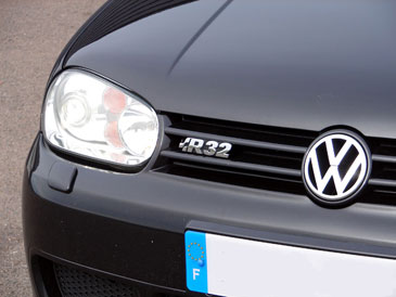 VOLKSWAGEN GOLF (4) R32 (2002-2003) - ESSAI