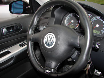 VOLKSWAGEN GOLF (4) R32 (2002-2003) - ESSAI