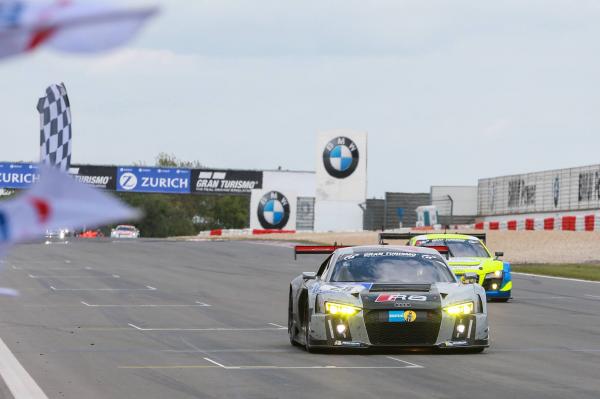 24 Heures du Nürburgring : victoire de l'Audi R8 24 Heures du Nürburgring : victoire de l'Audi R8