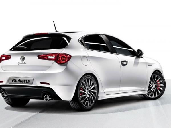 Coeur de 4C pour l'Alfa Romeo Giulietta QV Coeur de 4C pour l'Alfa Romeo Giulietta QV