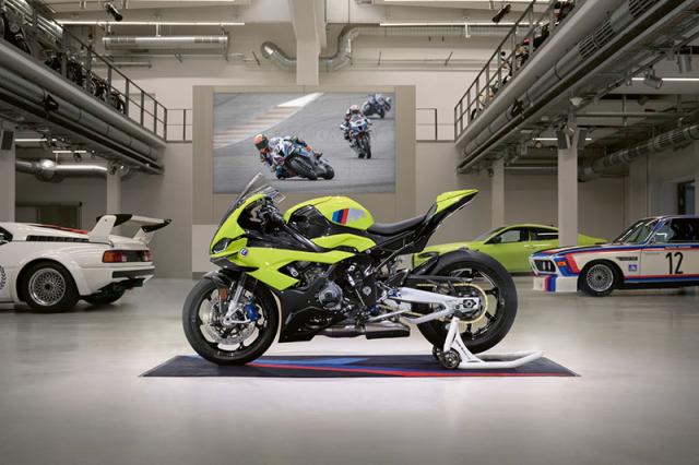 BMW M 1000 RR 50 Years M Edition : la moto signée BMW M BMW M 1000 RR 50 Years M Edition : la moto signée BMW M
