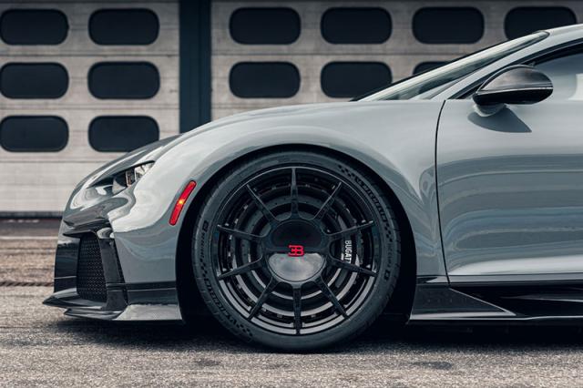 Bugatti rappelle plusieurs Chiron pour remplacer les pneus Bugatti rappelle plusieurs Chiron pour remplacer les pneus