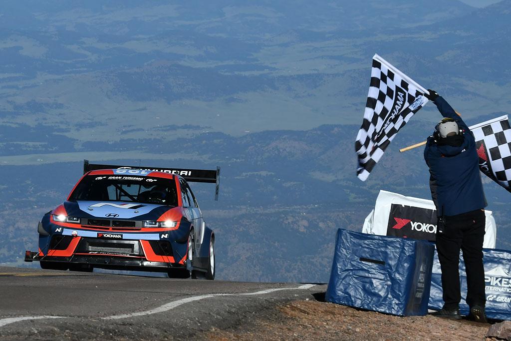 Hyundai Ioniq 5 N : une victoire (de classe) à Pikes Peak Hyundai Ioniq 5 N : une victoire (de classe) à Pikes Peak