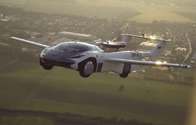 AirCar : la voiture volante n'est plus de la science fiction ! AirCar : la voiture volante n'est plus de la science fiction !