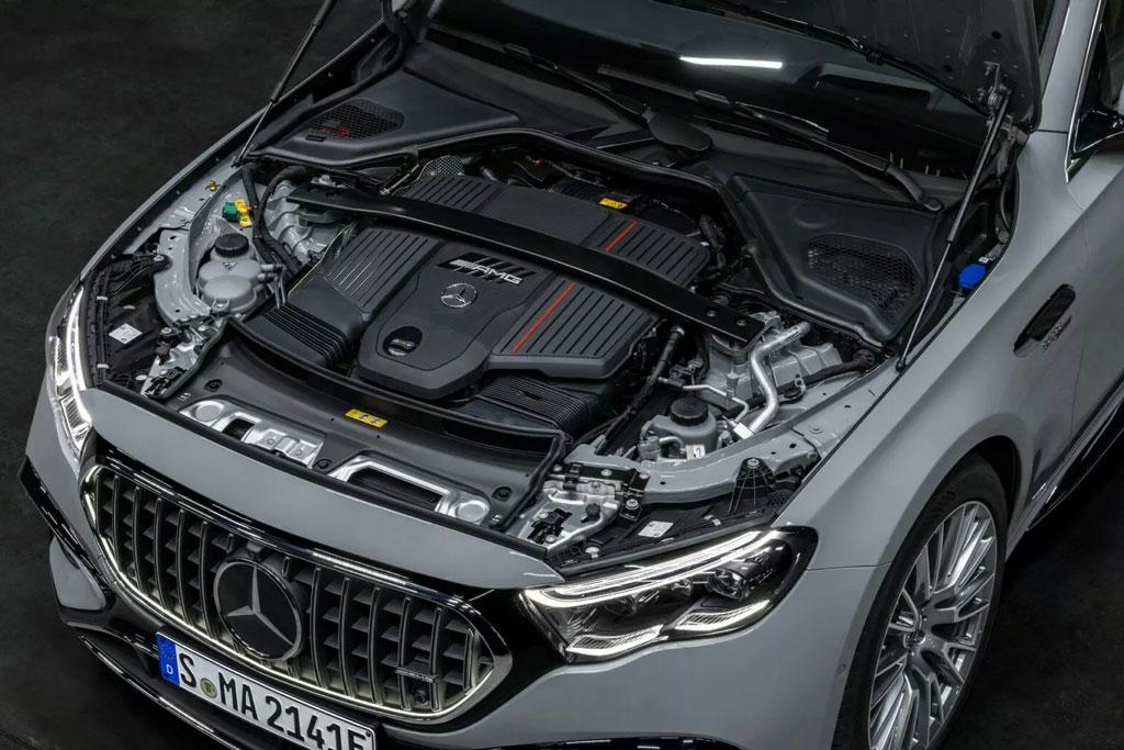 La Mercedes C63 AMG devrait abandonner le 4 cylindres !