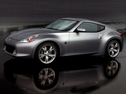 Nissan 370Z : la série Z continue sur petit écran Nissan 370Z : la série Z continue sur petit écran