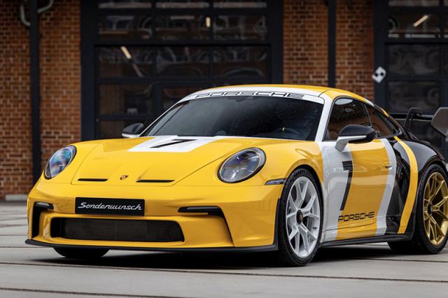 Porsche Exclusive réalise une 911 GT3 unique pour rendre hommage à la 956 Porsche Exclusive réalise une 911 GT3 unique pour rendre hommage à la 956