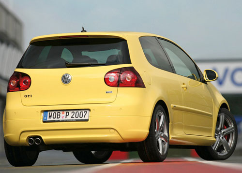 Volkswagen ressuscite la Golf GTI Pirelli !