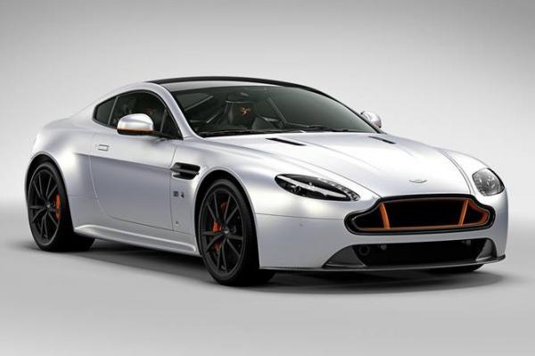 Aston Martin V8 Vantage S Blades Edition Aston Martin V8 Vantage S Blades Edition