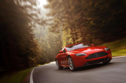 Aston Martin V8 Vantage : petites retouches