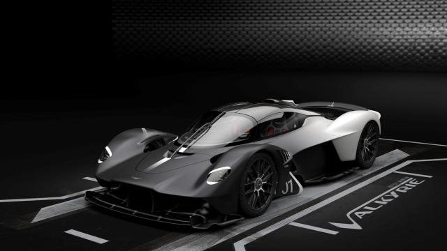 Aston Martin propose un pack AMR Track Performance pour la Valkyrie