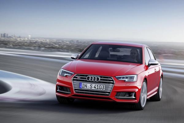 Audi S4 B9 2016 : dans la continuité Audi S4 B9 2016 : dans la continuité