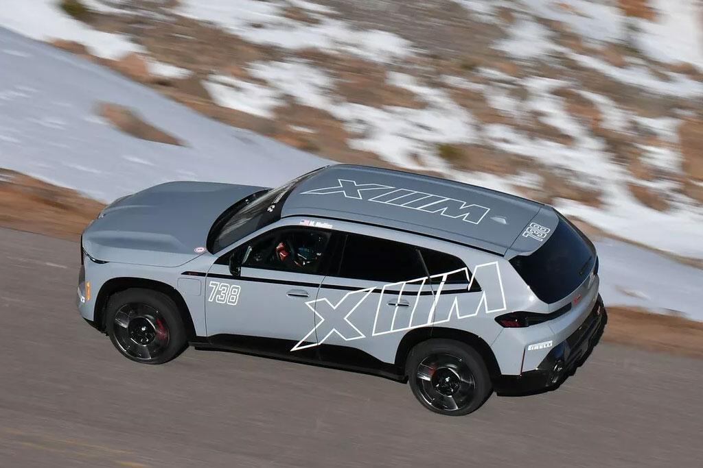 Le BMW XM est le plus rapide des SUV hybrides à Pikes Peak