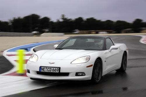 Nouveau moteur 6L2 pour la Corvette 2008 ! Nouveau moteur 6L2 pour la Corvette 2008 !