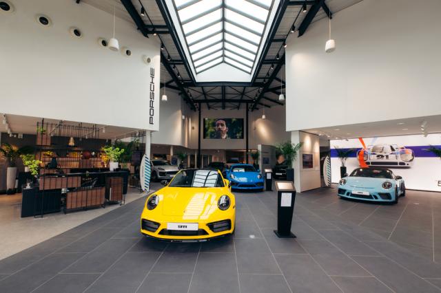 Destination Porsche : la concession de demain Destination Porsche : la concession de demain