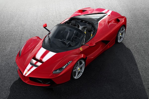 Ferrari fête ses 70 ans à Maranello Ferrari fête ses 70 ans à Maranello