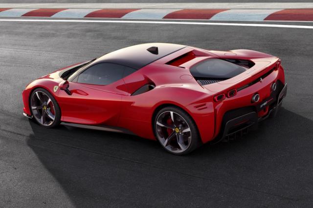 Ferrari SF90 Stradale : c'est elle !