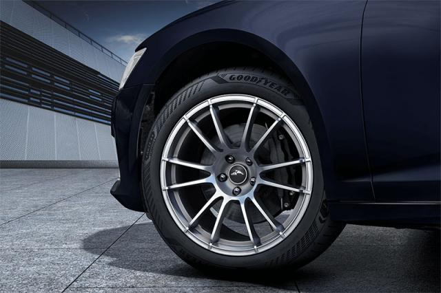 Nouveauté pneus : Goodyear présente l'Eagle F1 Asymmetric 6