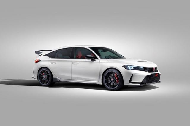 Honda célèbre les 25 ans de la Civic Type R avec la nouvelle FL5 Honda célèbre les 25 ans de la Civic Type R avec la nouvelle FL5