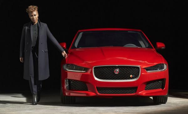 La Jaguar XE montre son visage La Jaguar XE montre son visage