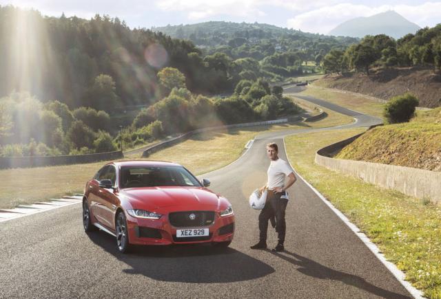 Jaguar fait renaître le circuit F1 de Charade pour un record Jaguar fait renaître le circuit F1 de Charade pour un record